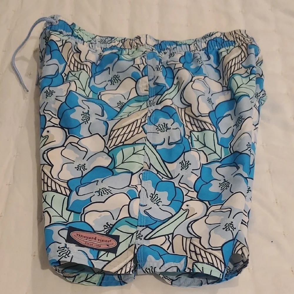 Vineyard Vines Chappy Swim Trunks in Pelican MagnoliaMEDIUM 12/14 BOY